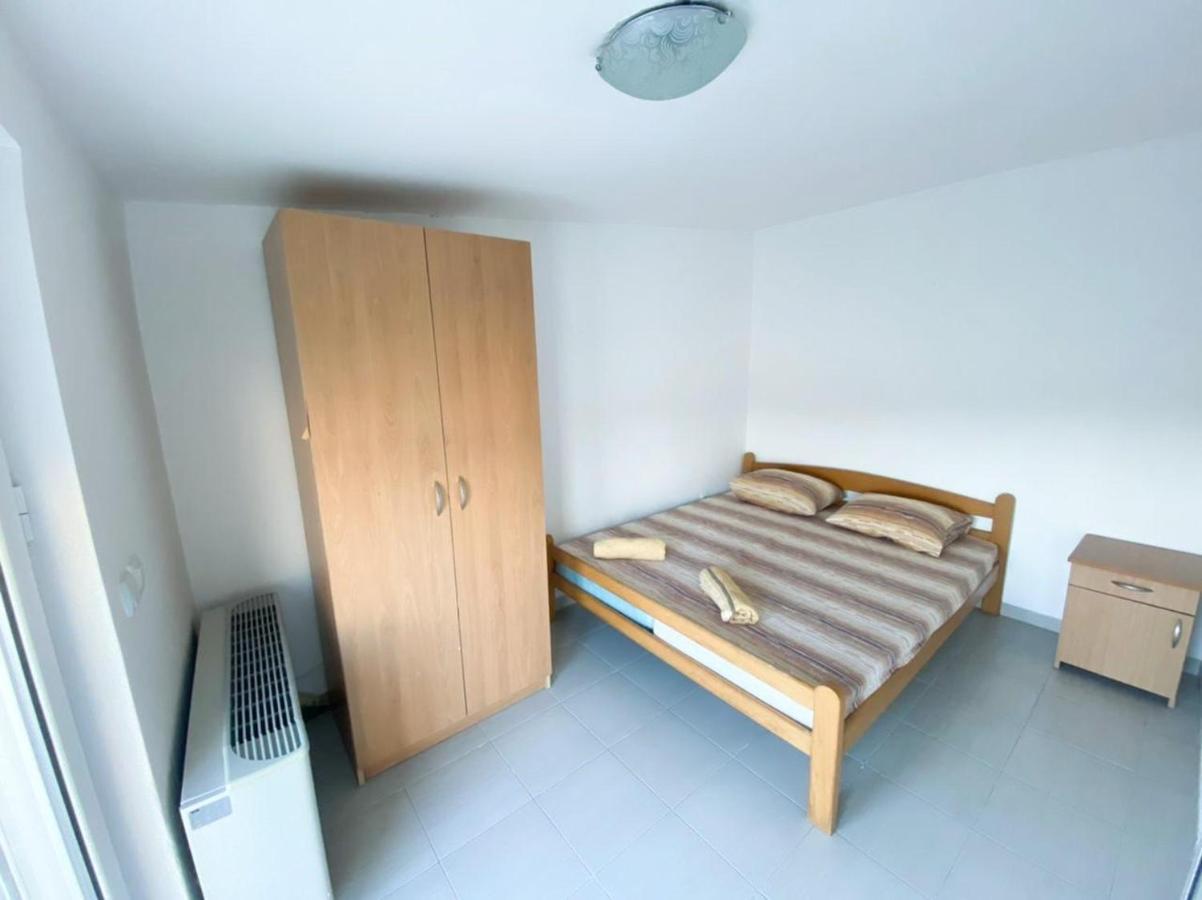 Etna Apartments Ulcinj Exterior photo