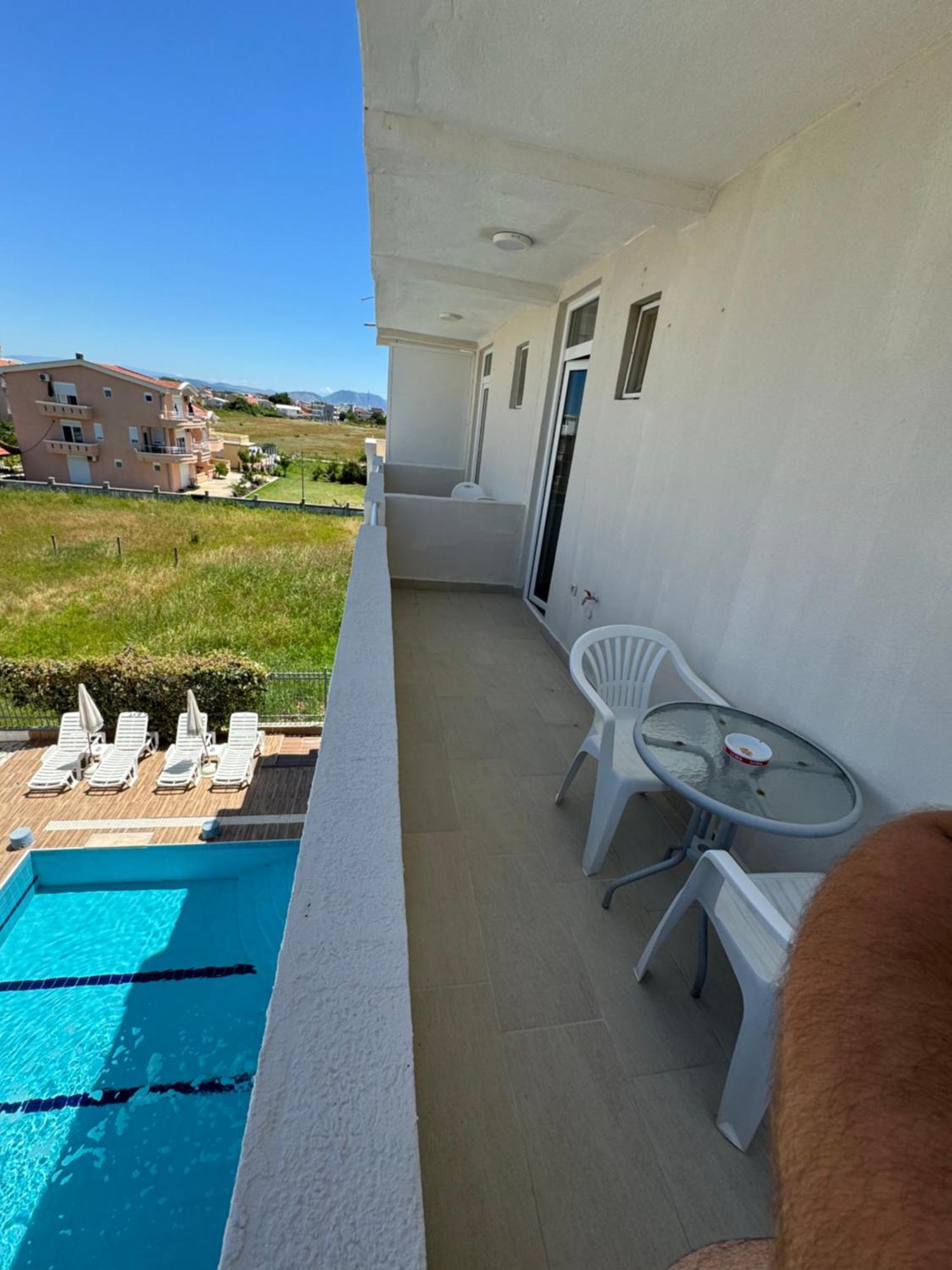 Etna Apartments Ulcinj Exterior photo