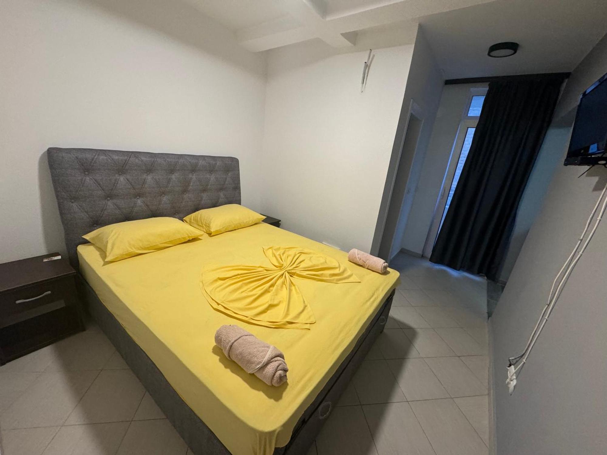 Etna Apartments Ulcinj Exterior photo