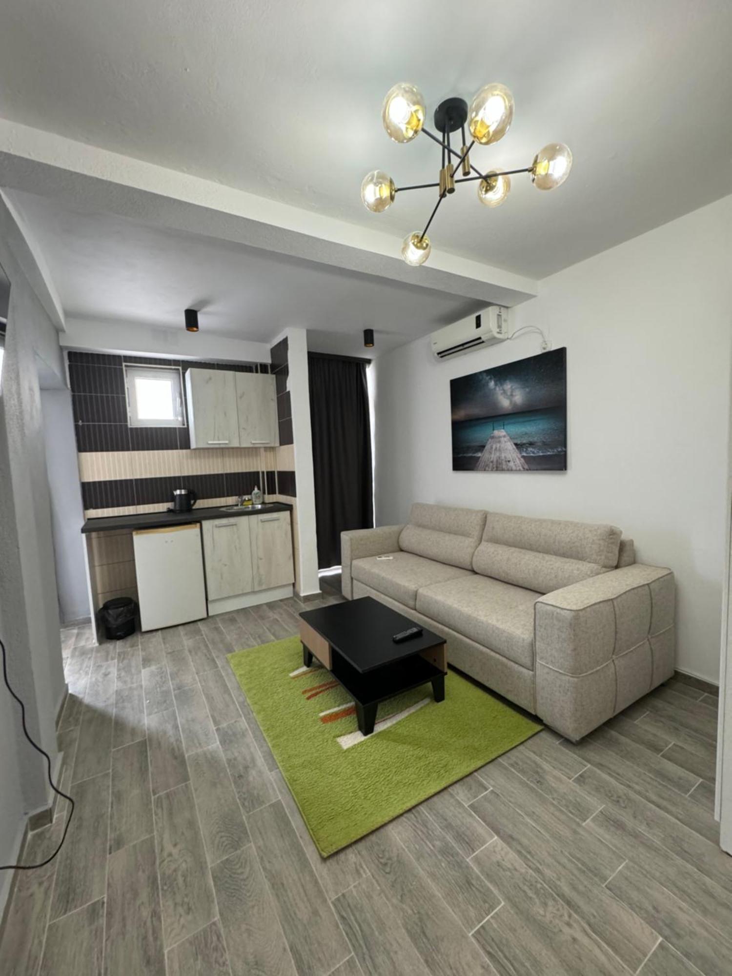Etna Apartments Ulcinj Exterior photo