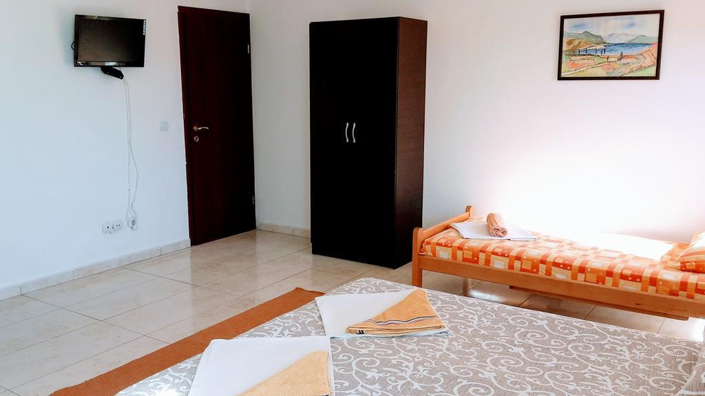 Etna Apartments Ulcinj Exterior photo