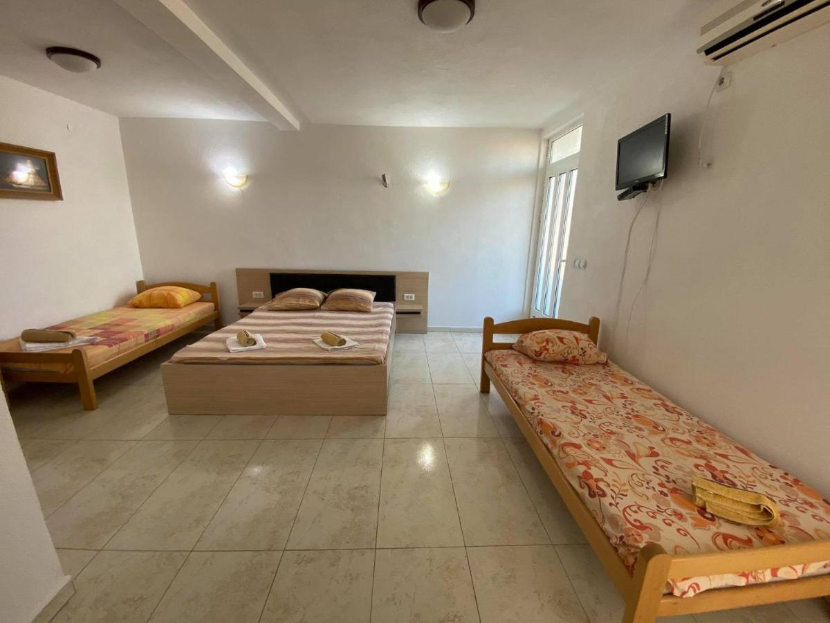 Etna Apartments Ulcinj Exterior photo