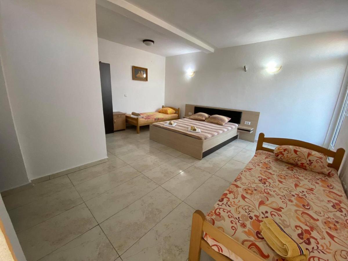 Etna Apartments Ulcinj Exterior photo